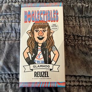 NWT Reuzel Hoglectibles Glamhog Bobble Head